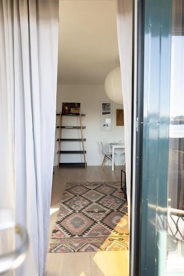 2Ndhomes Bright 42M2 1Br Home With Balcony By Central St. Helsinki Apartamento