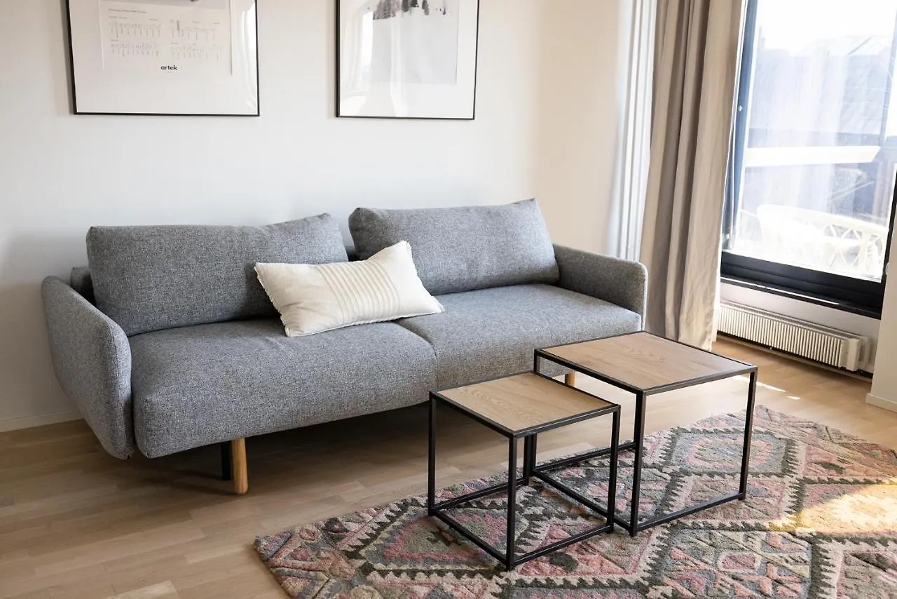2Ndhomes Bright 42M2 1Br Home With Balcony By Central St. Helsinki